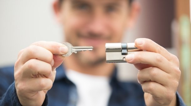 locksmith scarborough technician